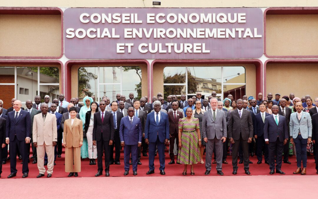 SER-Kòrsou ta rekordá un seminario exitoso na Côte d’Ivoire komo presidente di AICESIS